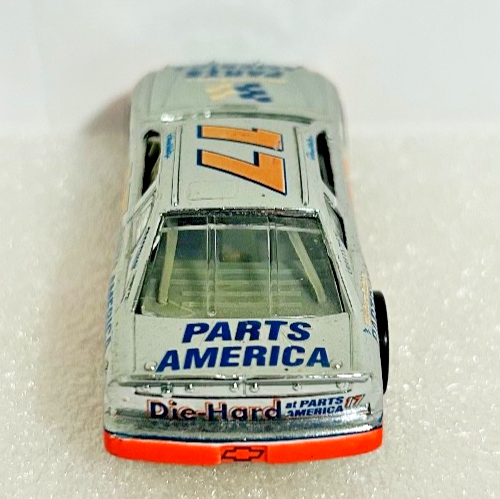 1997 Racing Champions Darrell Waltrip #17 Parts America 1:64 NASCAR Diecast