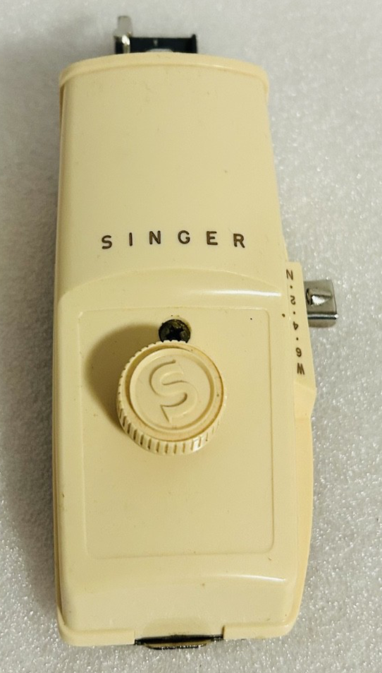 Singer Automatic Buttonholer Attachment w Templates Box Manuals Made USA