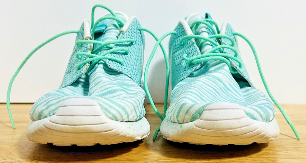 Nike Roshe One Mint Green Stripe Women’s US 10 Lightweight Running Shoes