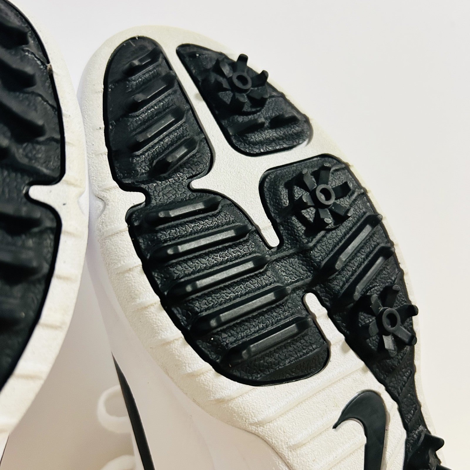 Nike Golf FITSOLE White Black Spikeless Shoes Womens 6.5 CT0531 101
