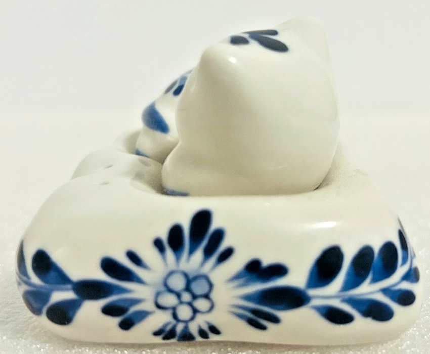 Vintage Delft Blue Cat Figurine on Base Holland Hand Painted