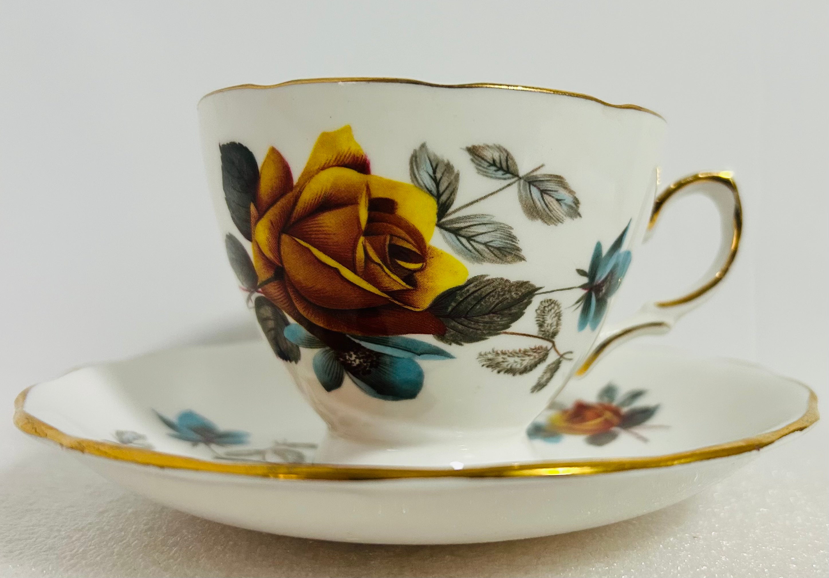 Royal Vale Bone China Teacup Saucer Set Yellow Rose Gold 8215