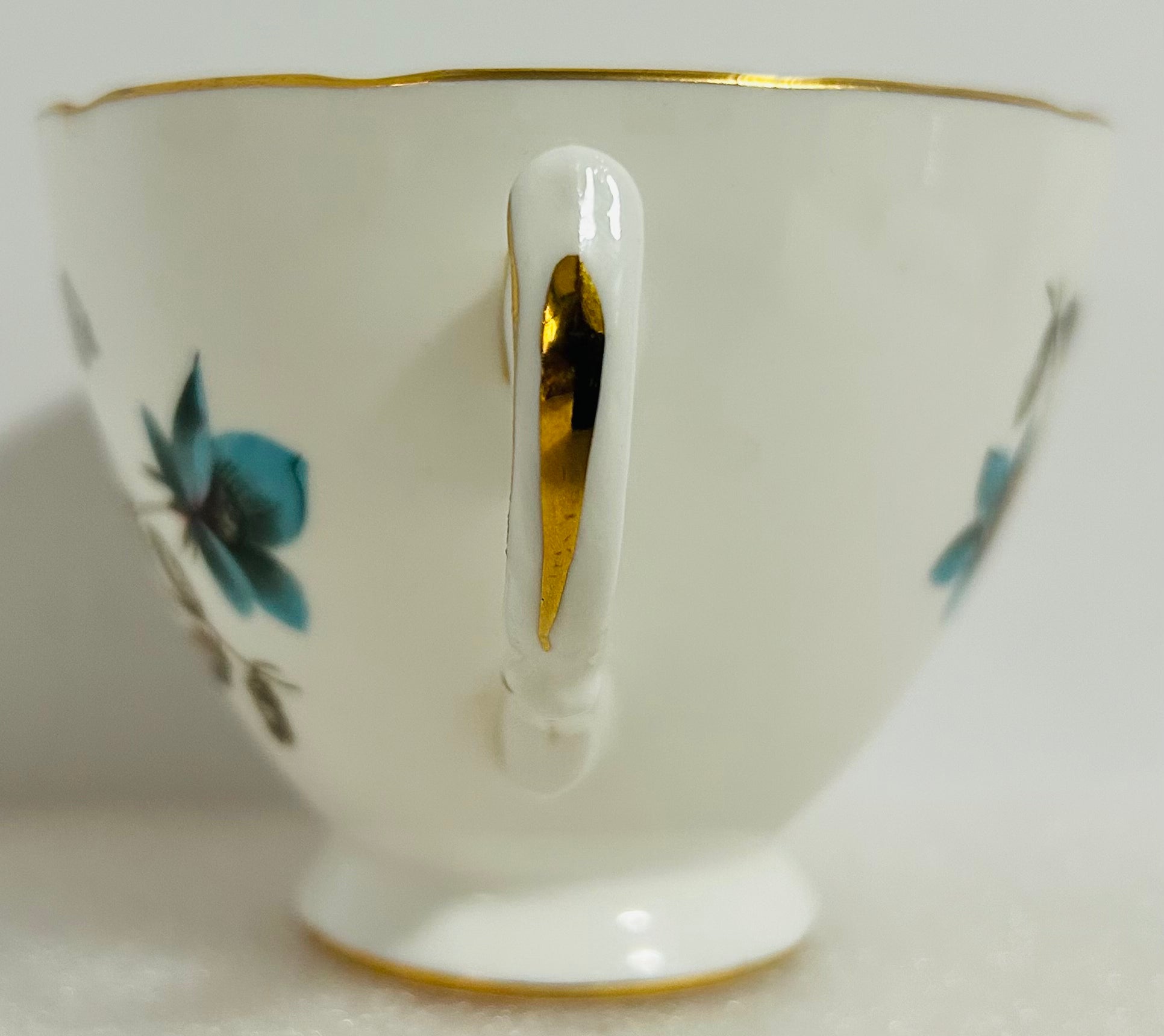 Royal Vale Bone China Teacup Saucer Set Yellow Rose Gold 8215