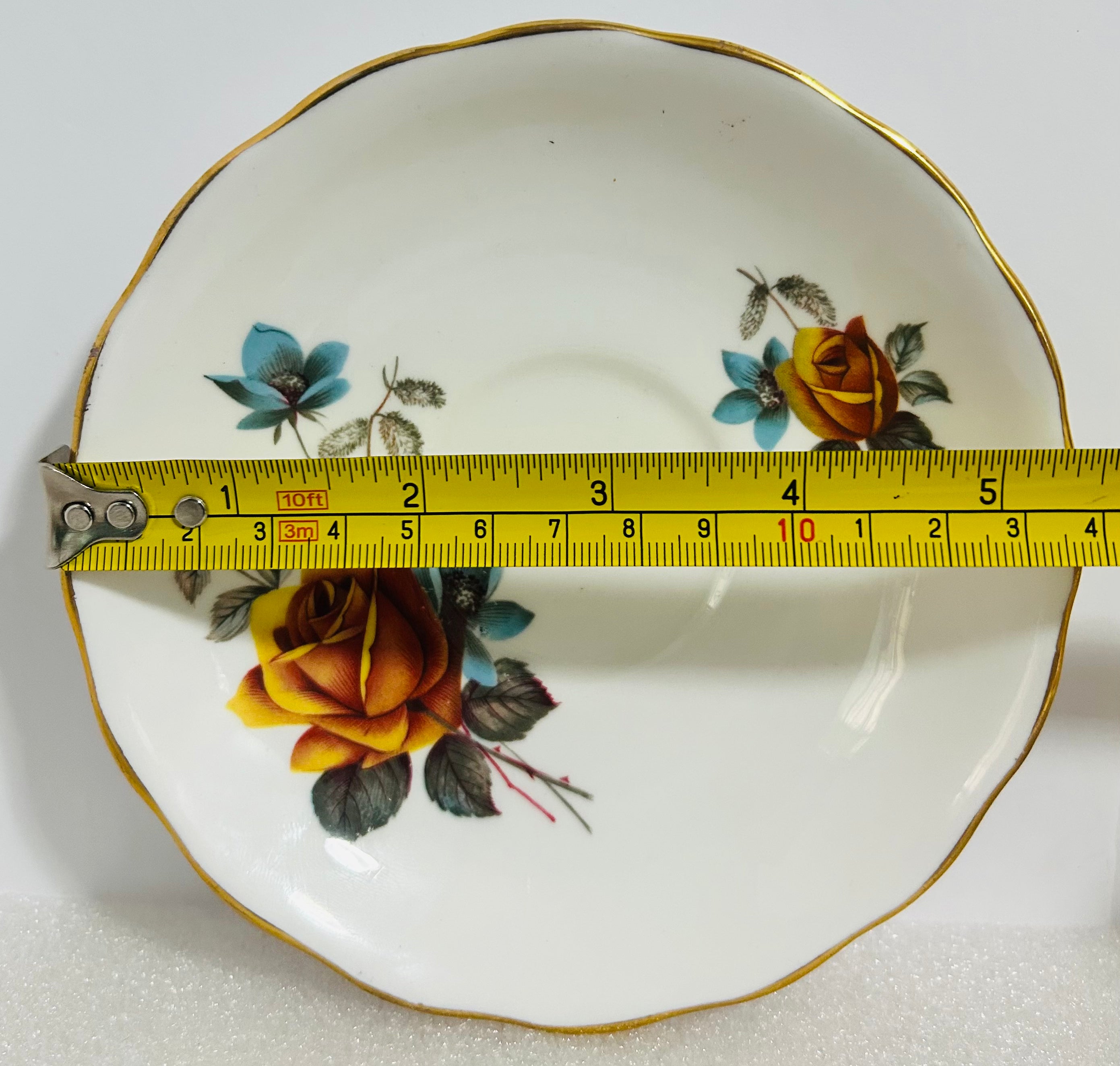 Royal Vale Bone China Teacup Saucer Set Yellow Rose Gold 8215