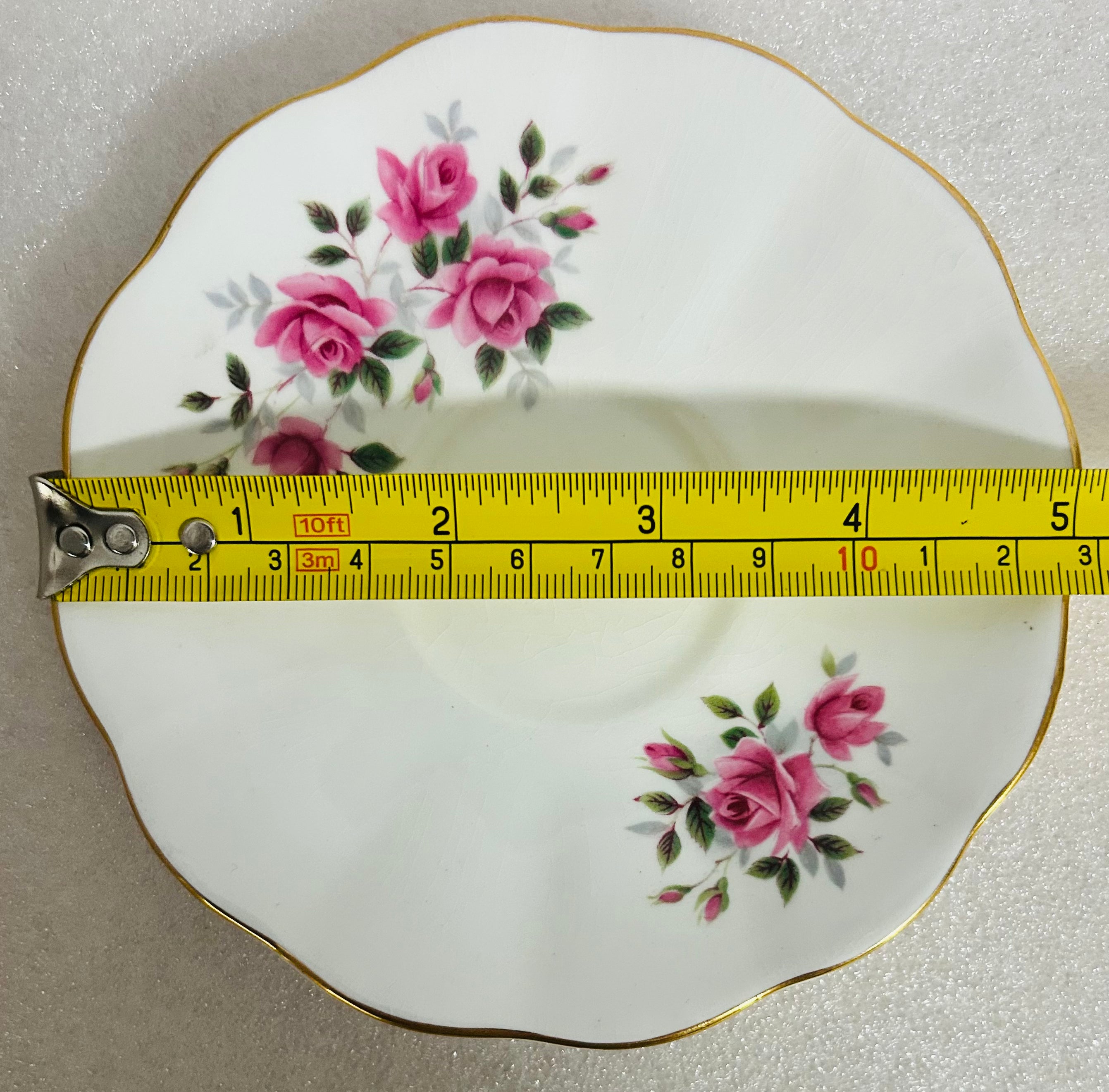 Rosina Fine Bone China Teacup Saucer Pink Roses Gold England