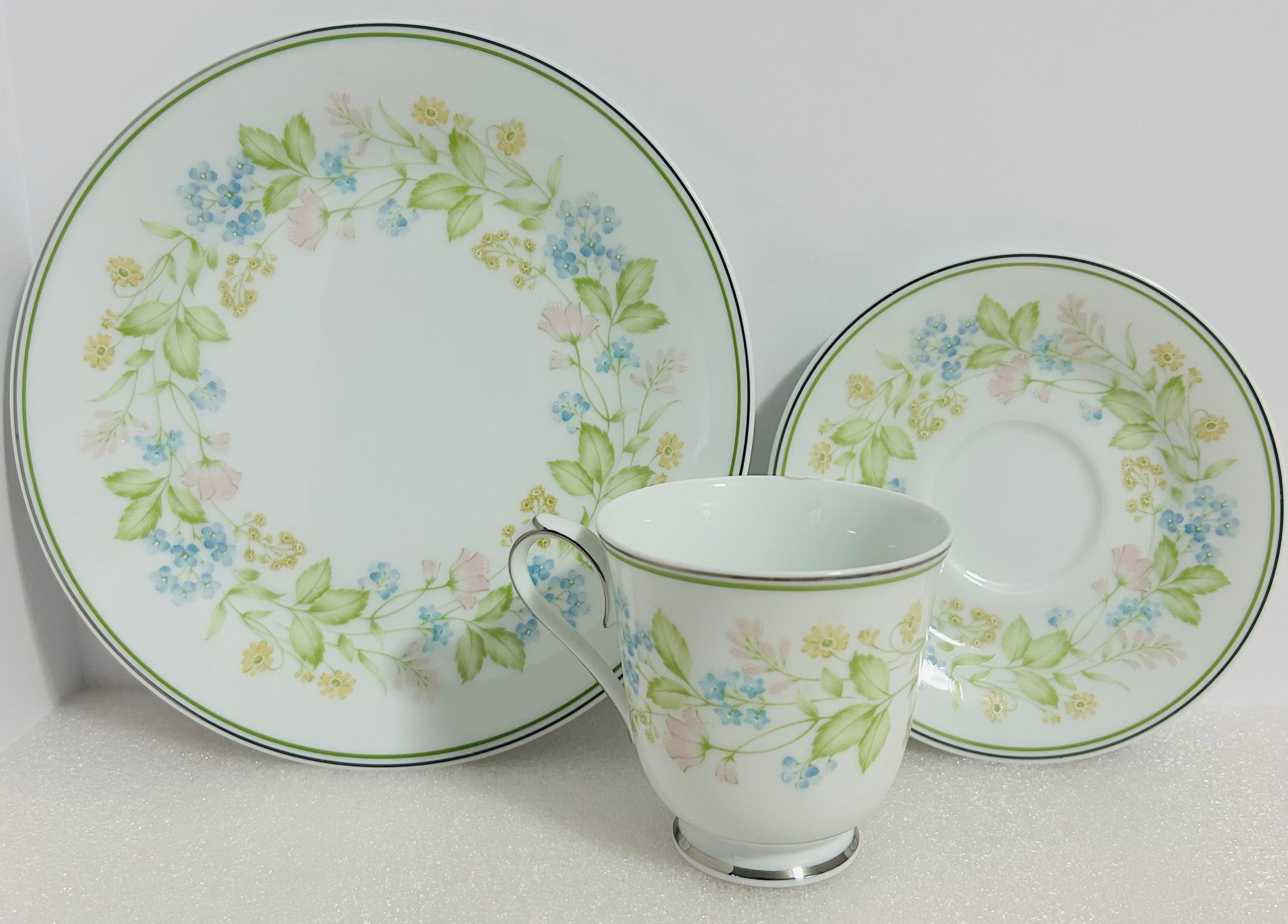 Noritake Essence 2606 Cup Saucer & Salad Plate Set Floral Japan