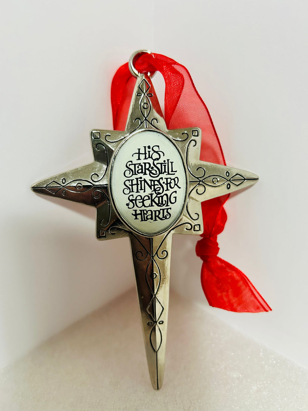 DaySpring Metal Star Cross Ornament 2008 His Star Still Shines