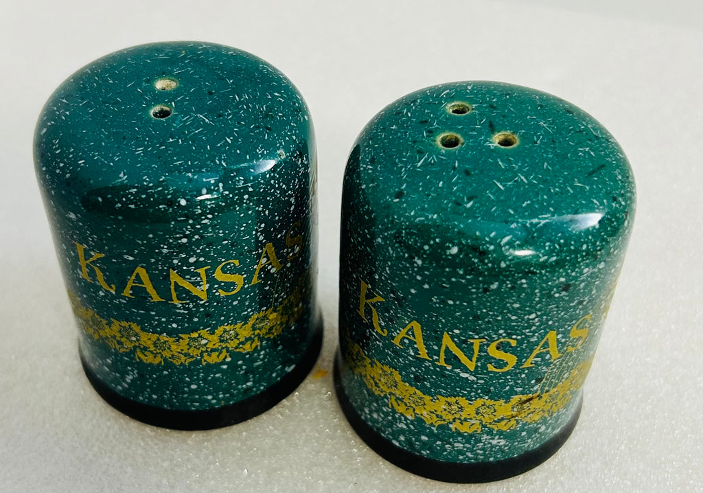 Vintage Kansas Sunflower Salt & Pepper Shakers Green Speckled