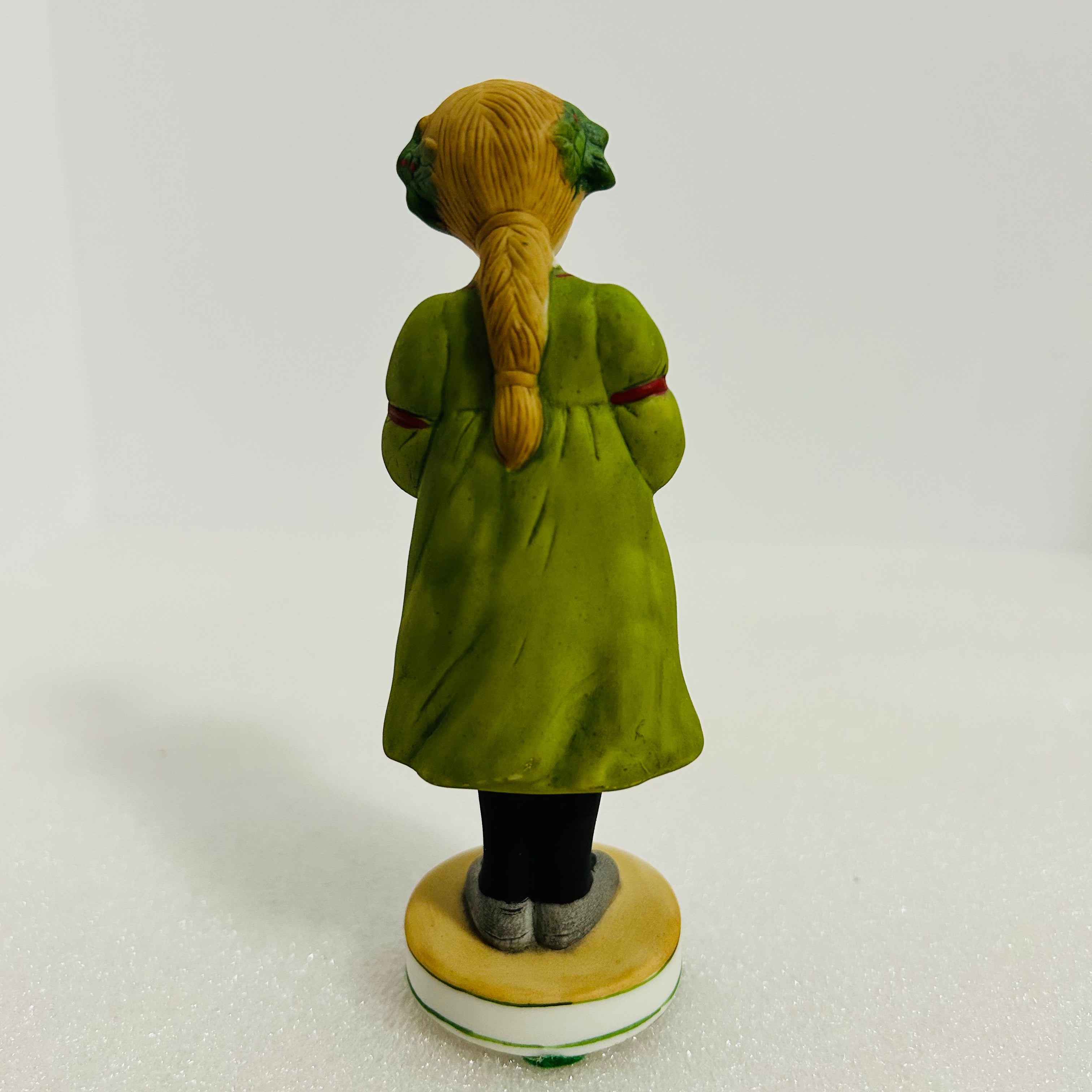Goebel Hummel Merrie Christmas Girl Figurine Holly 5" Germany
