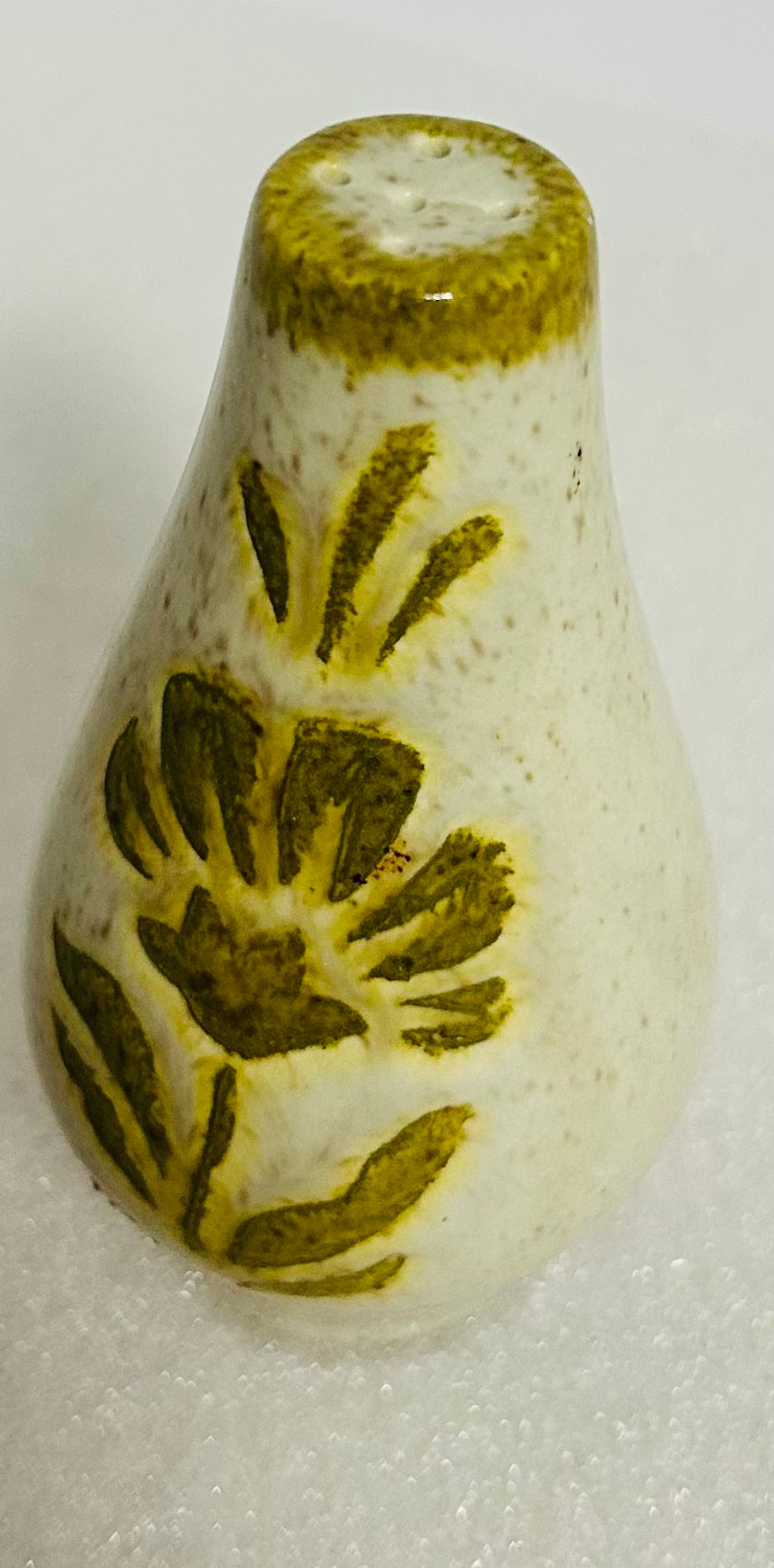 Vintage Red Wing Pottery Damask Salt Shaker – Green Floral – 5 Hole – USA