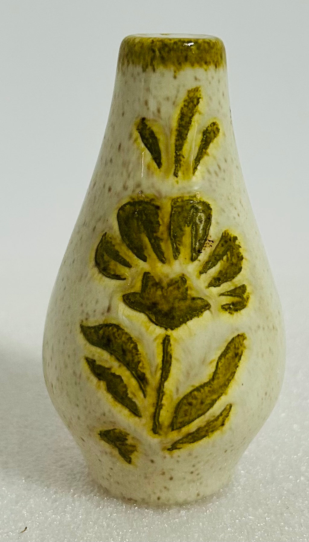Vintage Red Wing Pottery Damask Salt Shaker – Green Floral – 5 Hole – USA