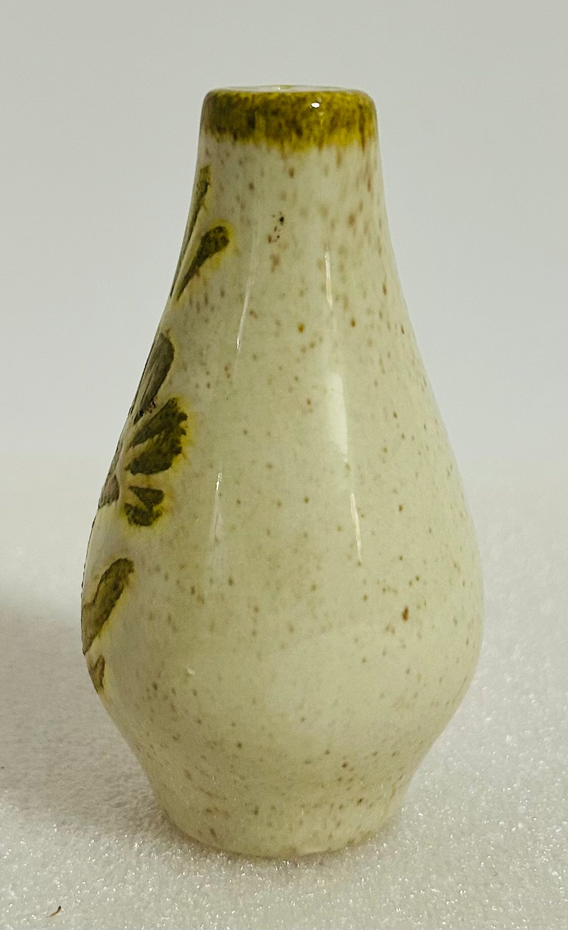 Vintage Red Wing Pottery Damask Salt Shaker – Green Floral – 5 Hole – USA