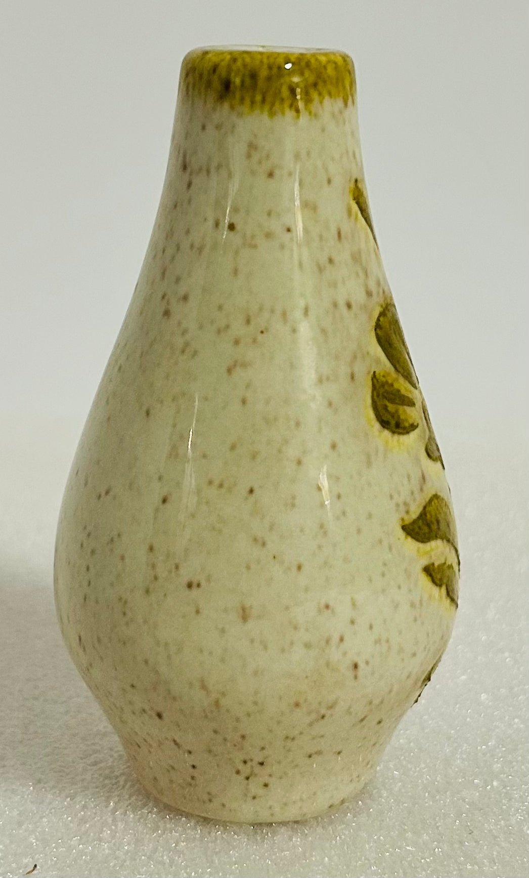Vintage Red Wing Pottery Damask Salt Shaker – Green Floral – 5 Hole – USA