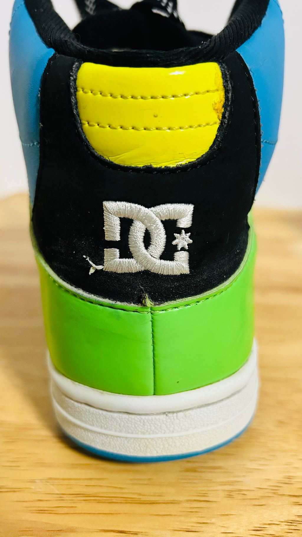 DC Rebound Hi Womens 8 Multicolor Neon Skate Shoes 302164