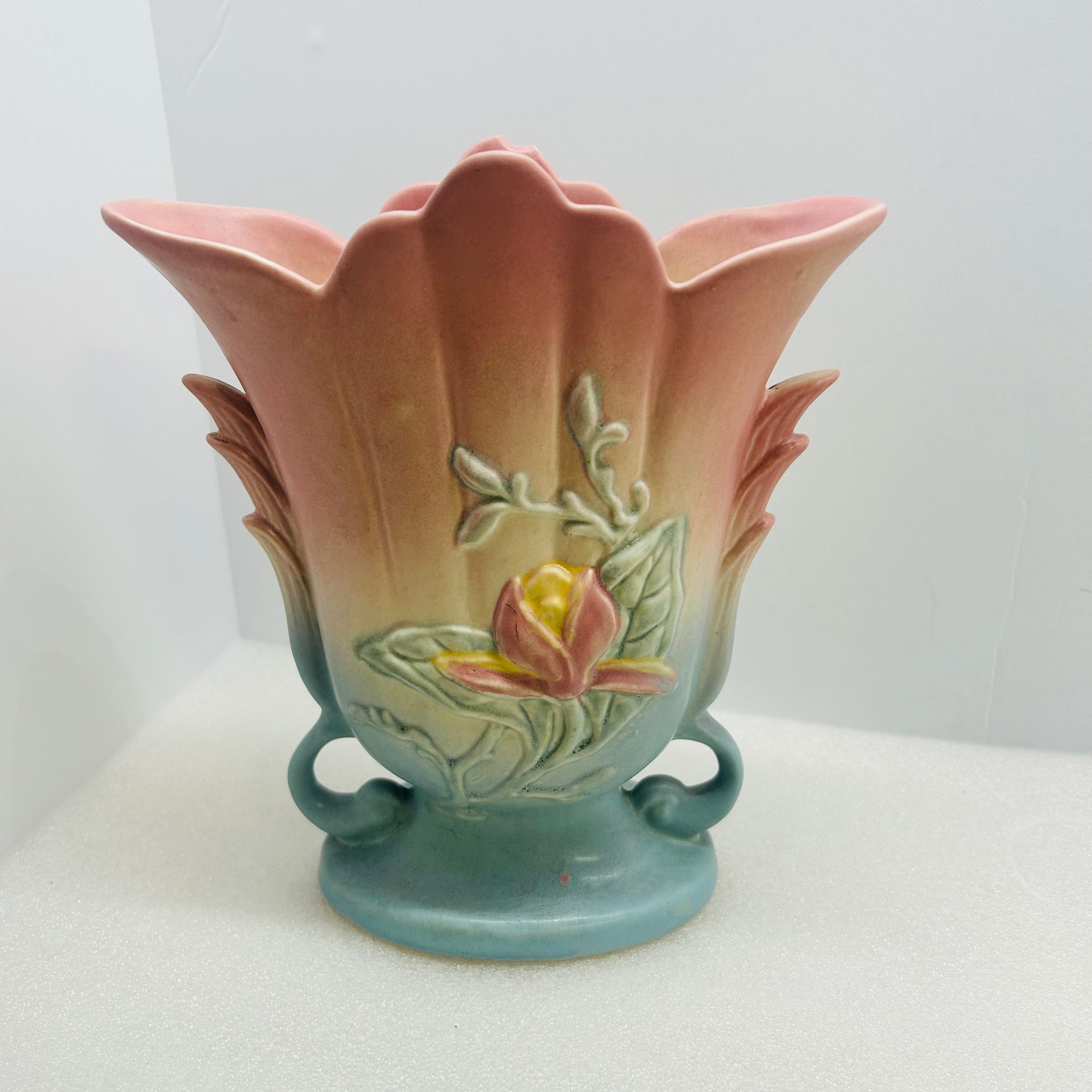 Hull Art Pottery Vase 118 Matte Pink Blue Floral USA Vintage 8in