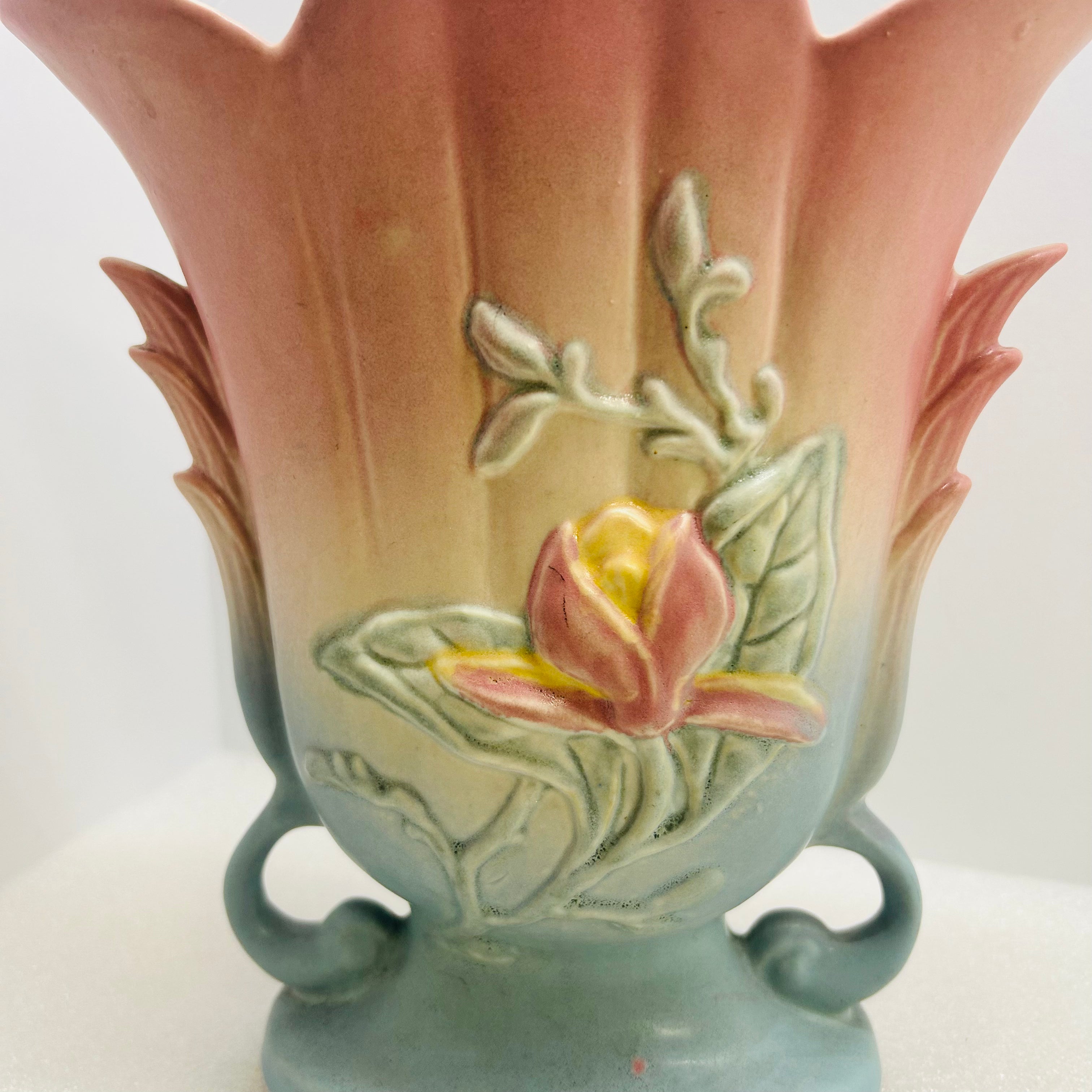 Hull Art Pottery Vase 118 Matte Pink Blue Floral USA Vintage 8in